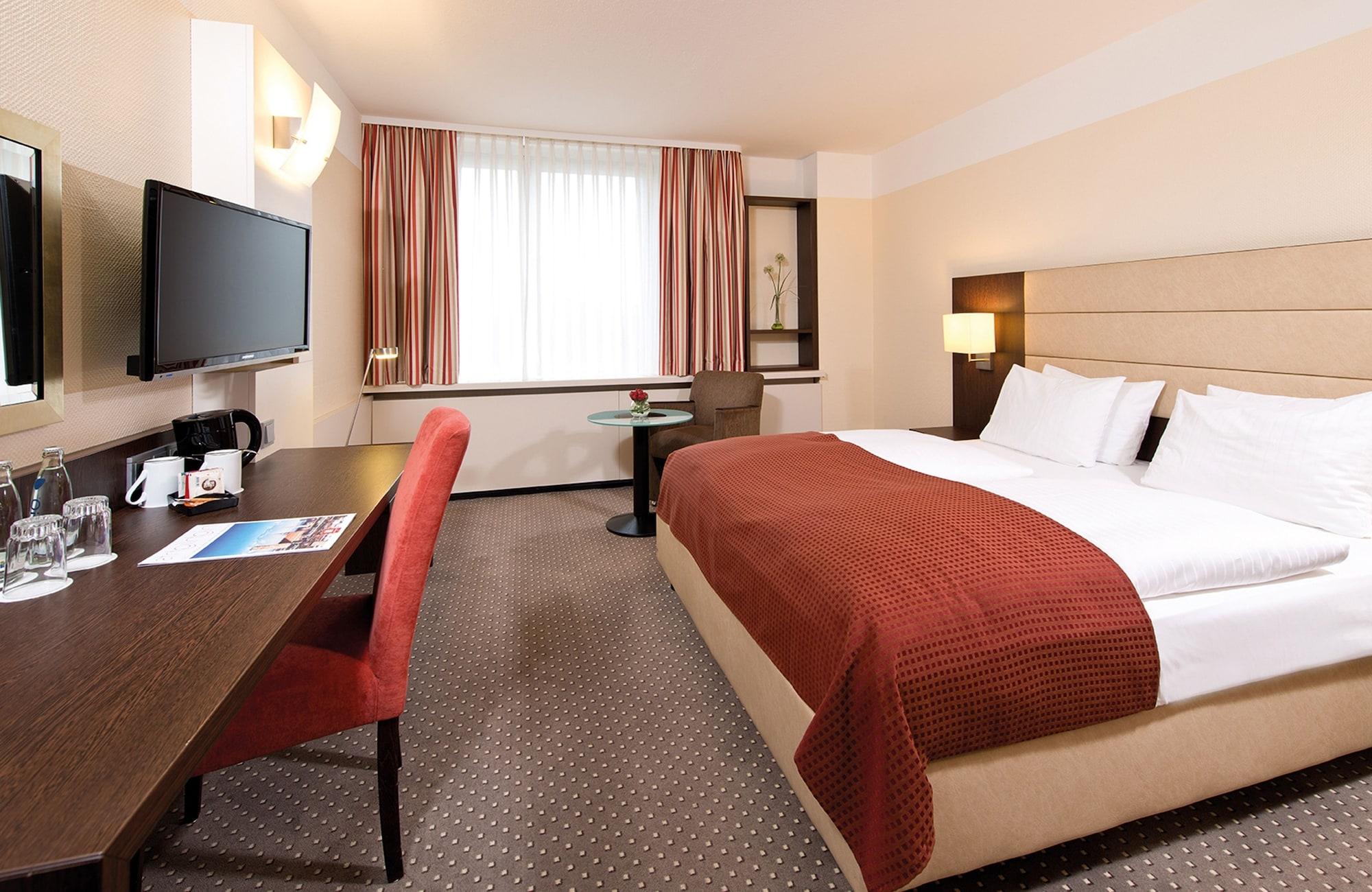 Hotel Leonardo Arabellapark 4*