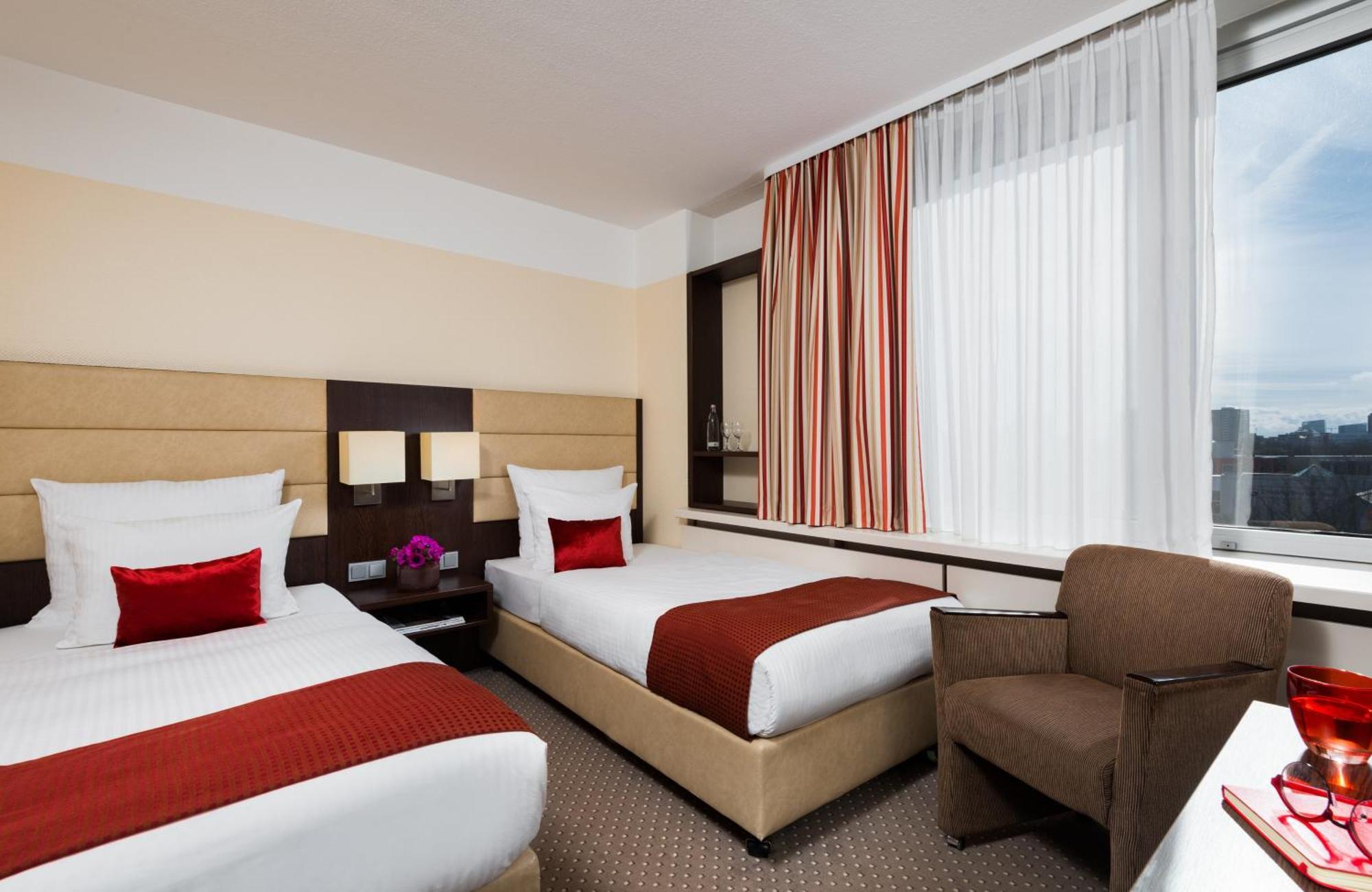 Leonardo Arabellapark Hotel Munich