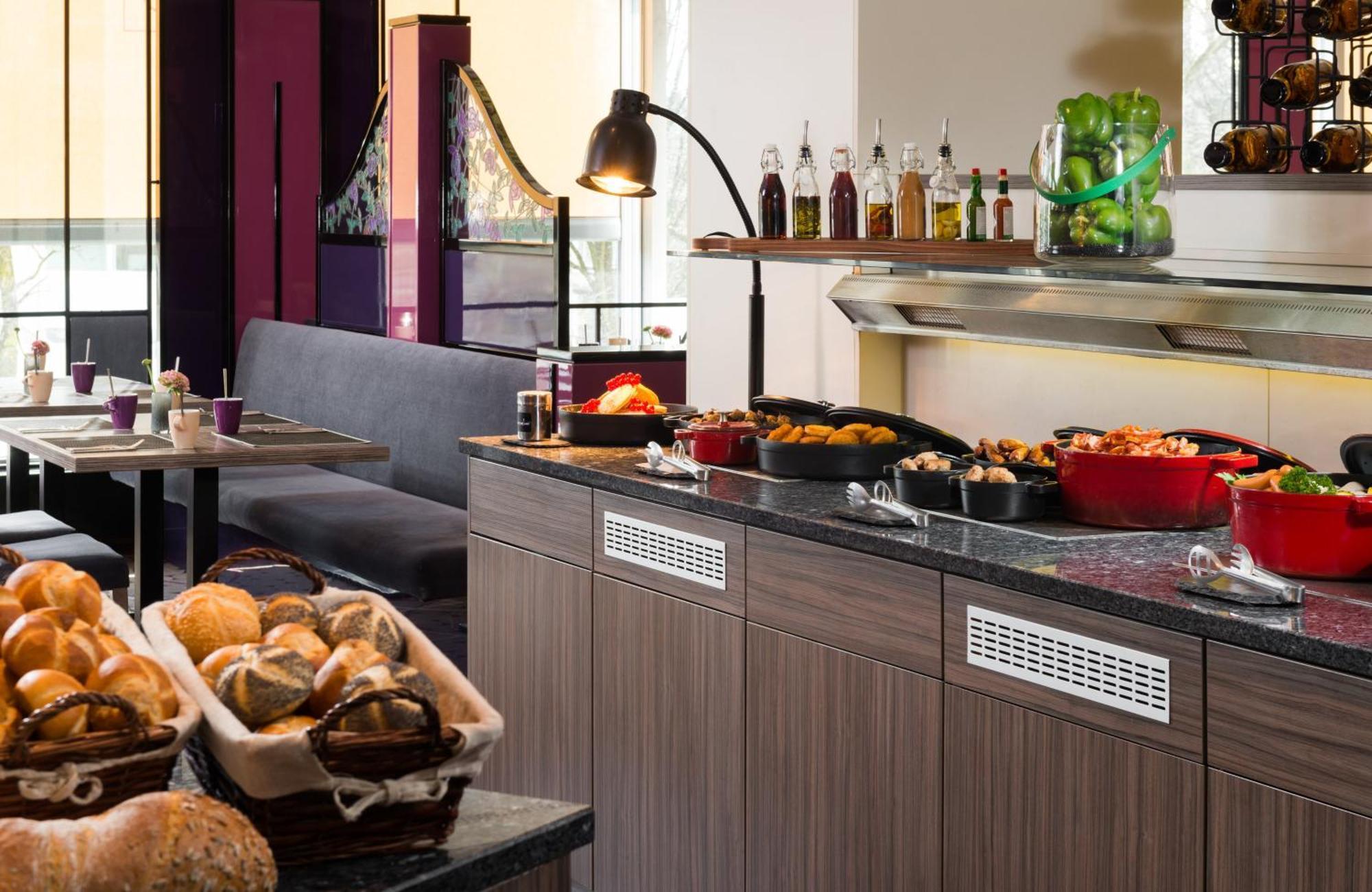 Leonardo Arabellapark Hotel Munich